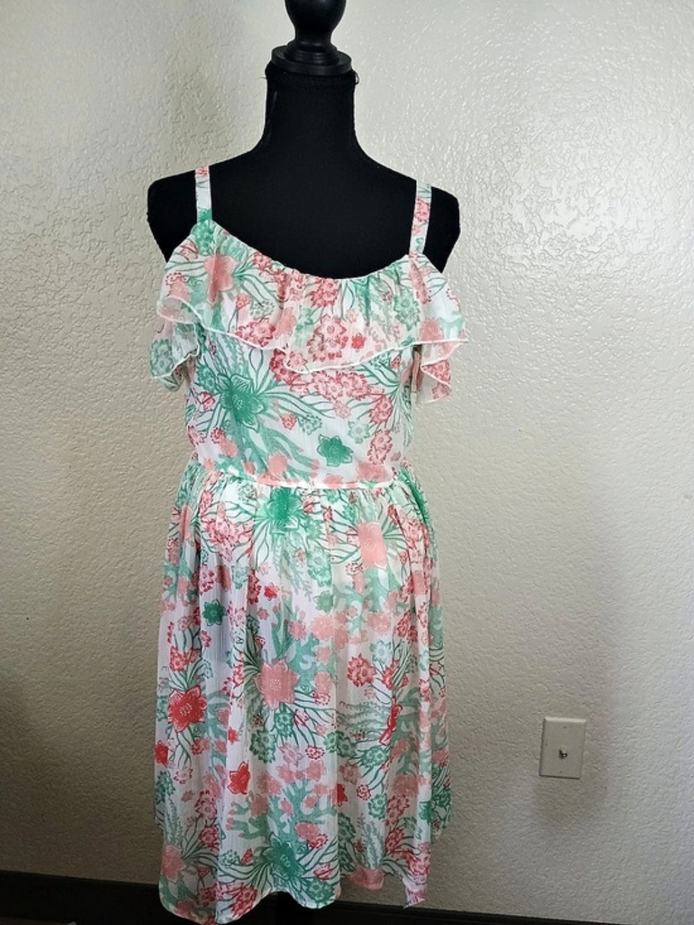 D. Signed Floral Midi Dress Pink & Green Large